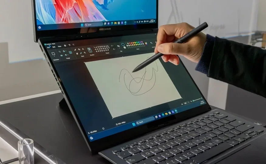 ASUS Zenbook Duo (UX8406): سلطان بی چون و چرای لپ تاپهای دو صفحه نمایش