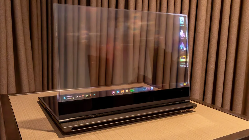 تعبیر آینده؟ نگاهی به لپ تاپ شفاف و باورنکردنی لنوو، “پروژه کریستال”