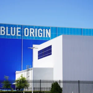 اولین پرواز فضایی سرنشین دار Blue Origin در دو سال اخیر