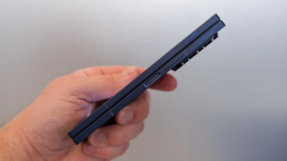 طراحی Samsung Galaxy Z Fold 6