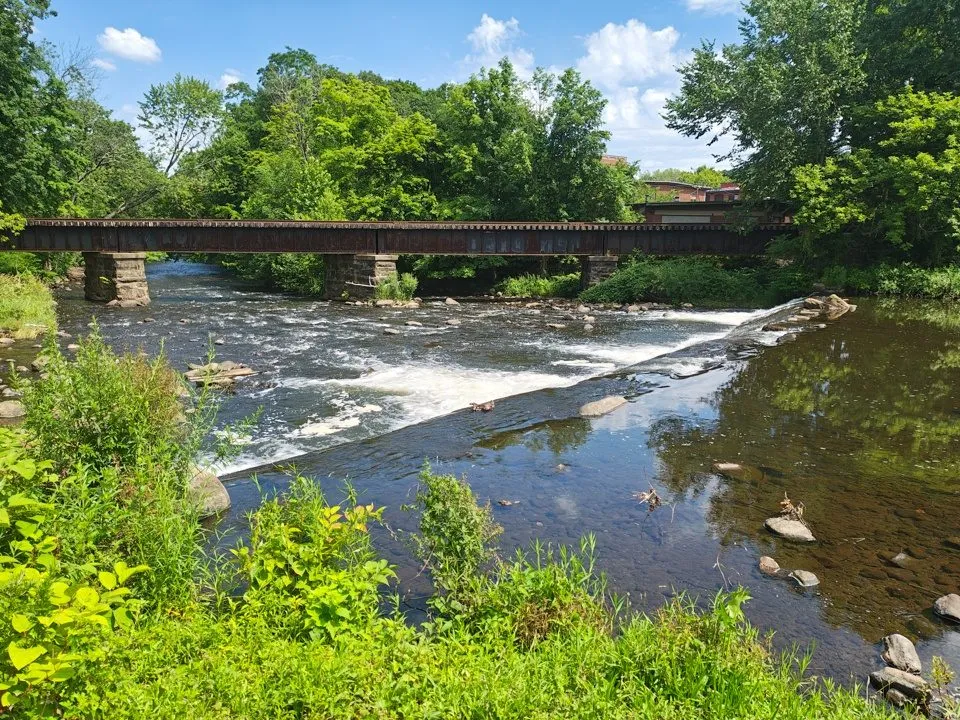 دوربینهای Motorola Razr+ (2024)