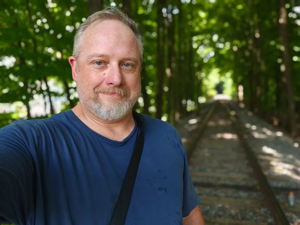 دوربینهای Motorola Razr+ (2024)