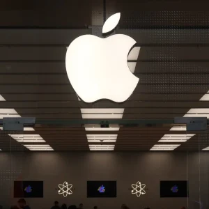 شایعات درباره آیفون تاشو: عرضه در سال ۲۰۲۶ و قیمتی بالای ۲۰۰۰ دلار