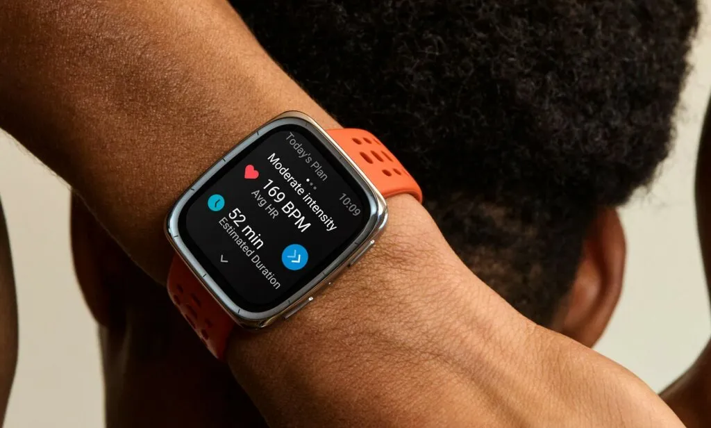 امیزفیت Active 2 Square: ساعت هوشمند مدرن با قابلیت مسیریابی آفلاین