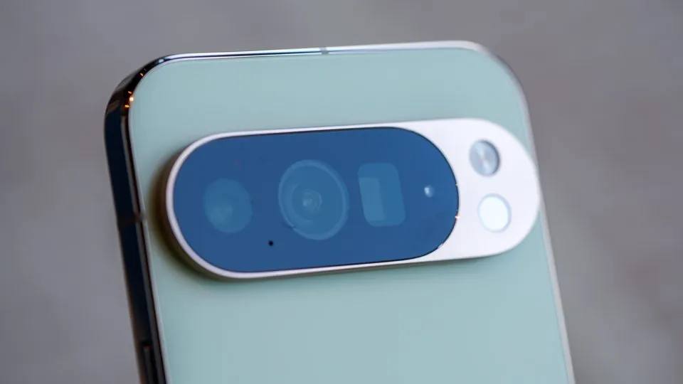 دوربین گوگل پیکسل 10 پرو