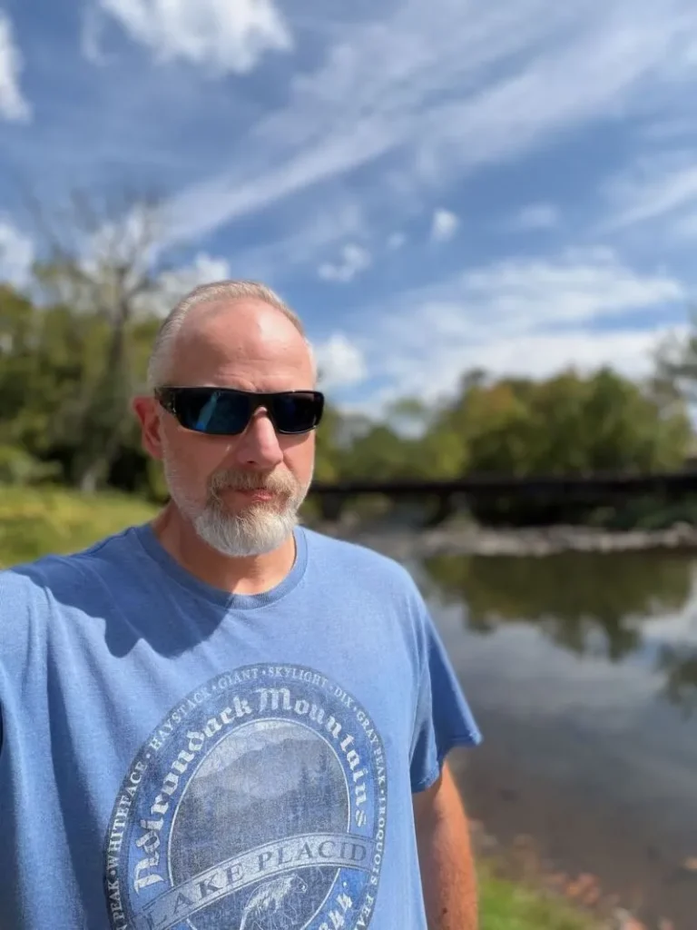 دوربین سلفی Apple iPhone 17