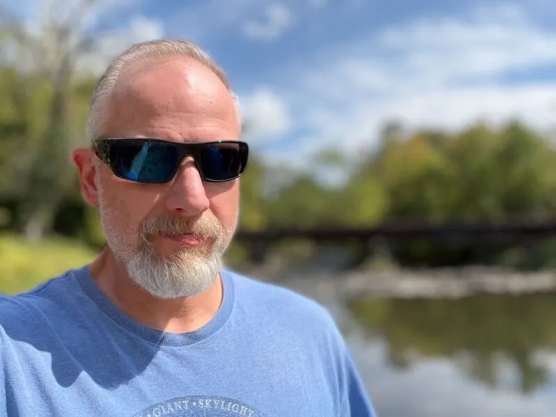 دوربین سلفی Apple iPhone 17