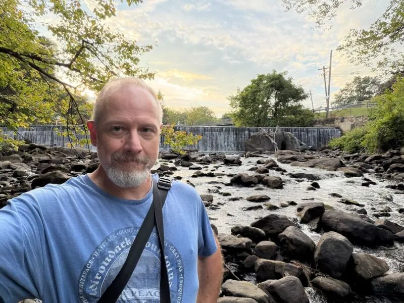 دوربین سلفی Apple iPhone 17 Pro Max